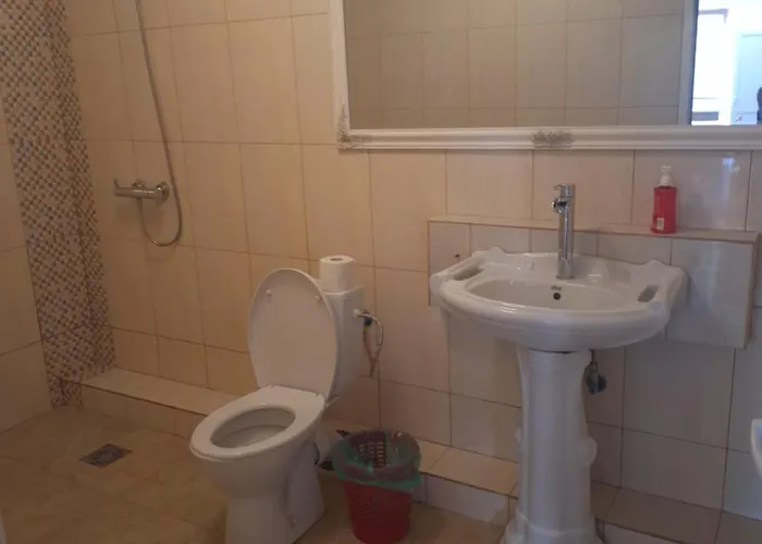 Casa Inflorita Garsoniere Parter Pensjonat Eforie Nord