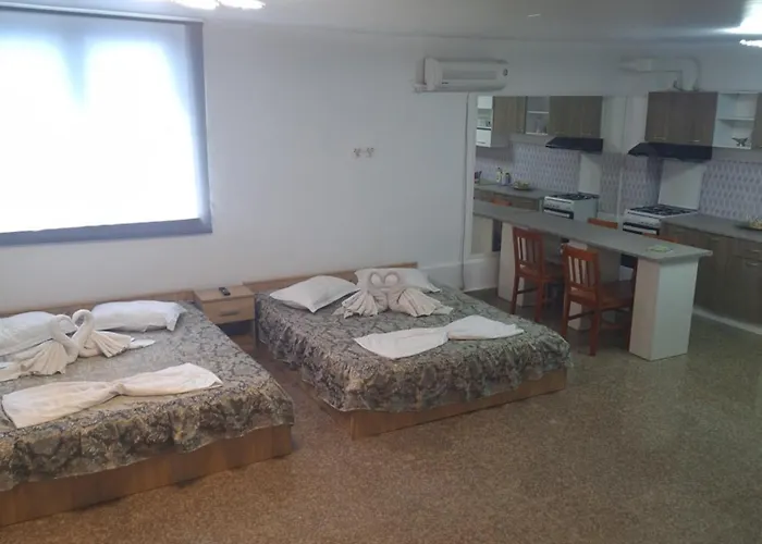 Casa Inflorita Garsoniere Parter * Eforie Nord