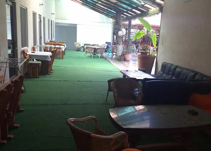 Casa Inflorita Garsoniere Parter Pensjonat